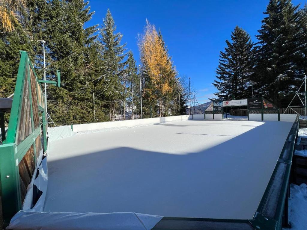 Appartamento Cosy For 4 Near Lift, Hameau C13 *
