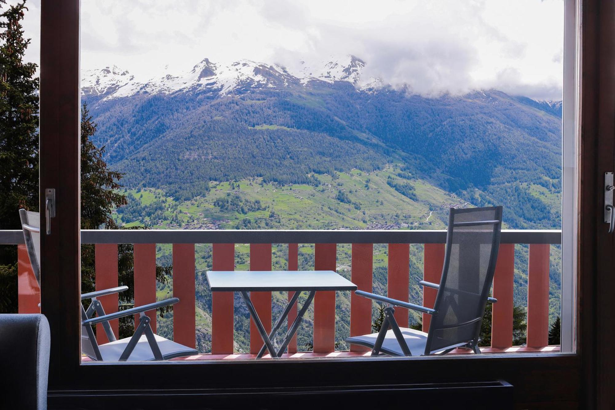 Cosy For 4 Near Lift, Hameau C13 Thyon-Les Collons